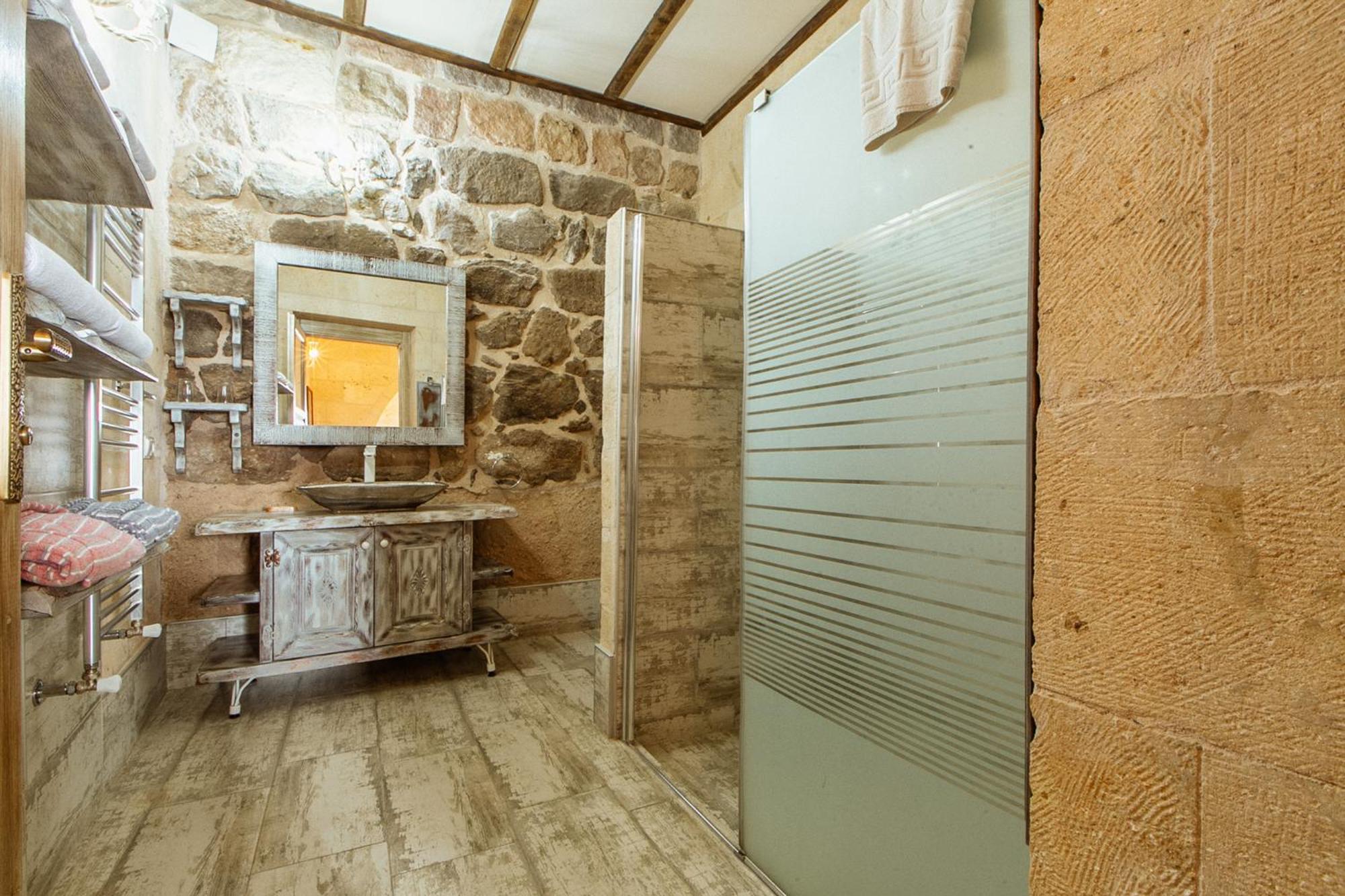 Karlik Cave Suite Cappadocia Uchisar Exterior foto